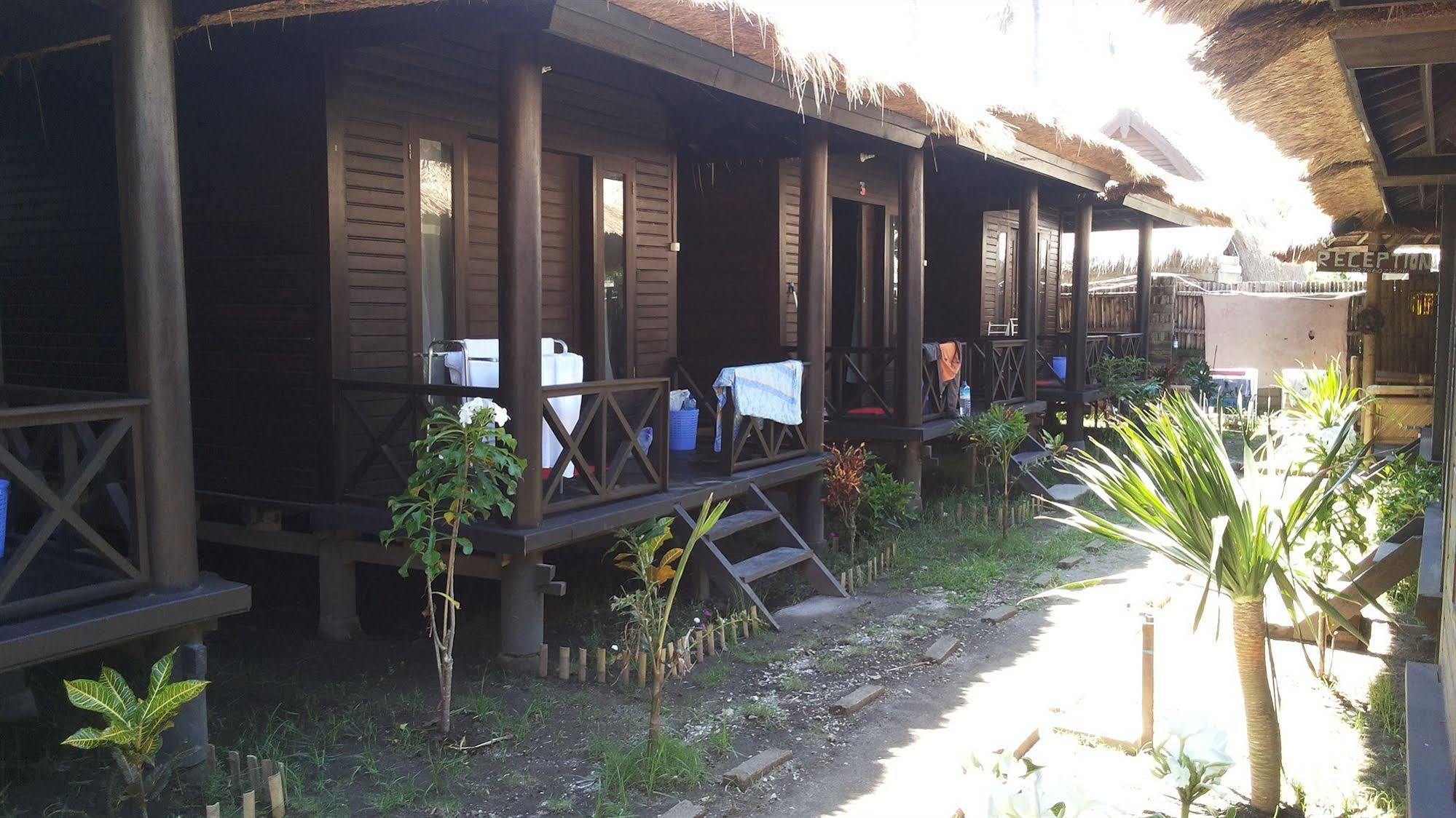 Mosaix Gili Bungalows Gili Trawangan Exterior foto